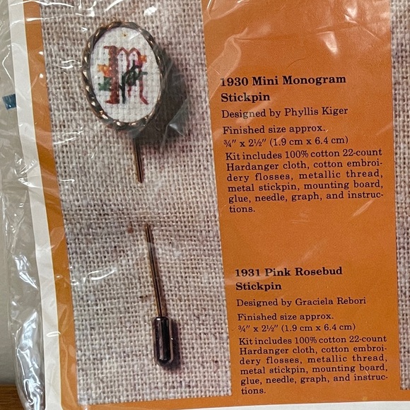 Creative circle 1930 mini monogram M pin kit - Picture 2 of 4